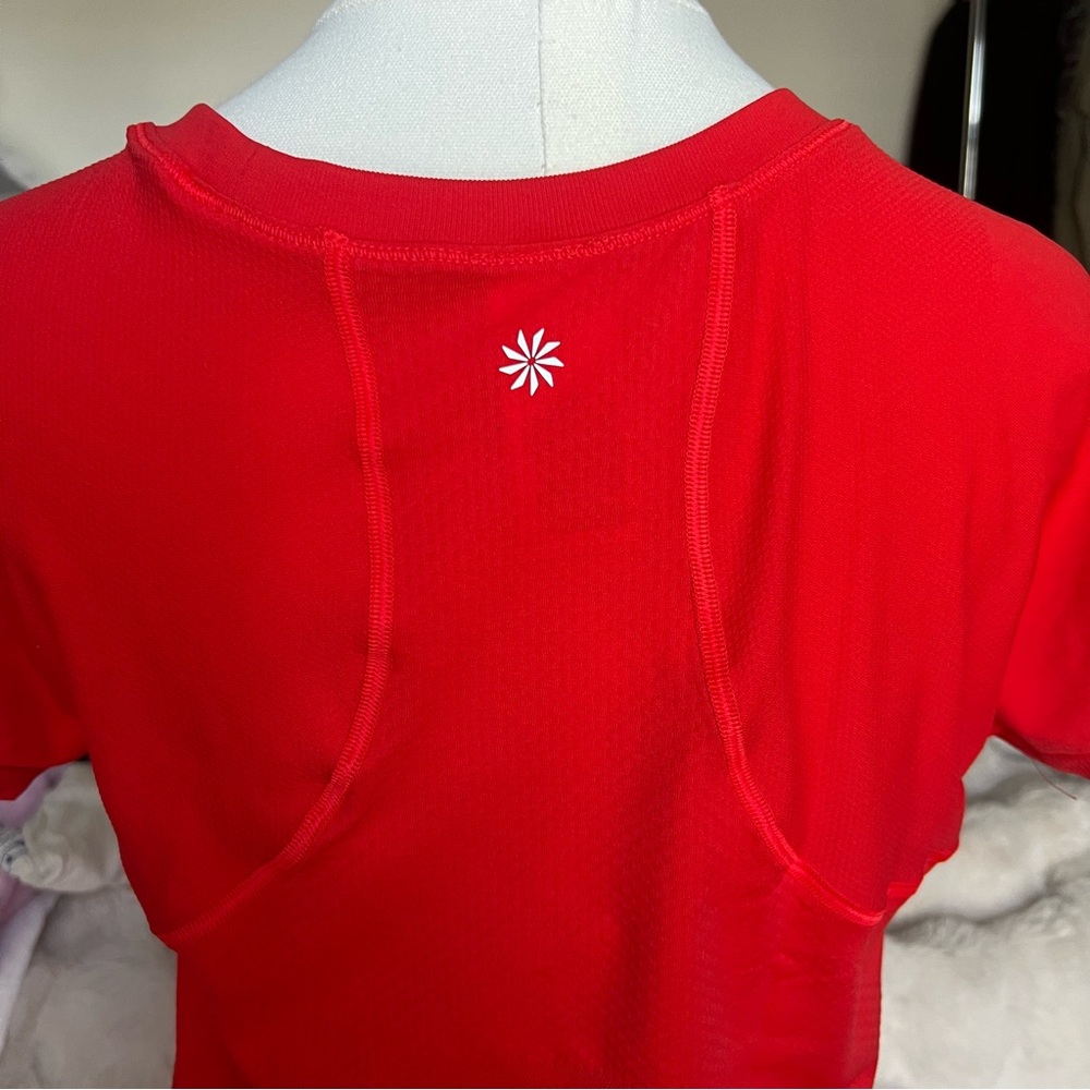 Athleta Momentum Seamless Tee in color Cardinal - Picture 3 of 7
